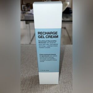 iNNBEAUTY Project Recharge Gel Cream